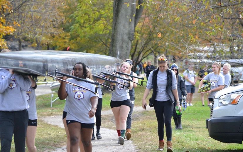 Farrar launches her novice rowers for their first big race!